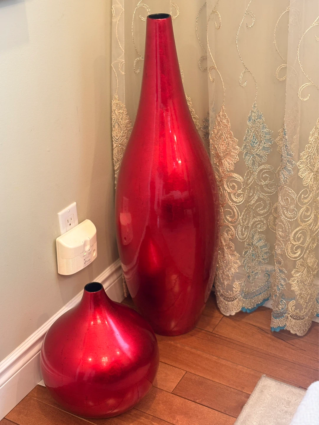 Set of 2 Red Decorative Vases - photo 2