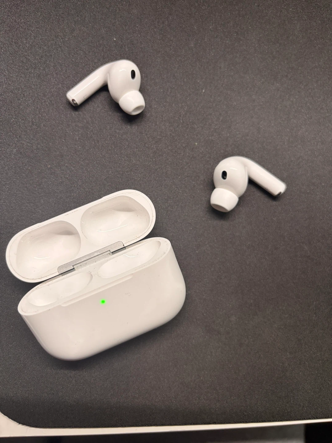 Apple AirPods Pro (2nd Generation)