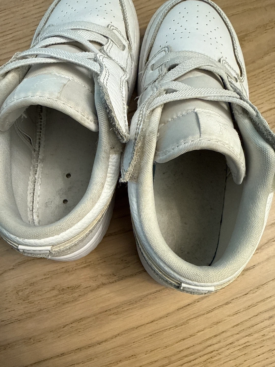 White Air Jordan 1 Low Shoes - photo 5