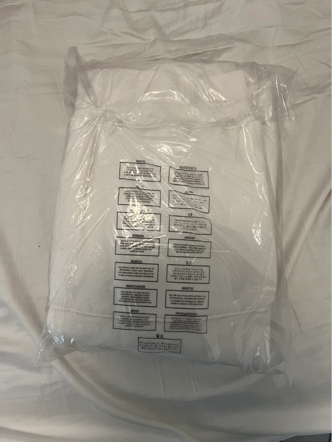 Oracle Red Bull Racing White Hoodie - Size M - Unopened - photo 2