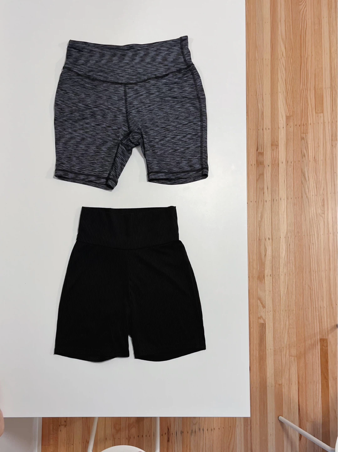 Bundle of 2 Women's Shorts (Flex'n & Shein) - Size M