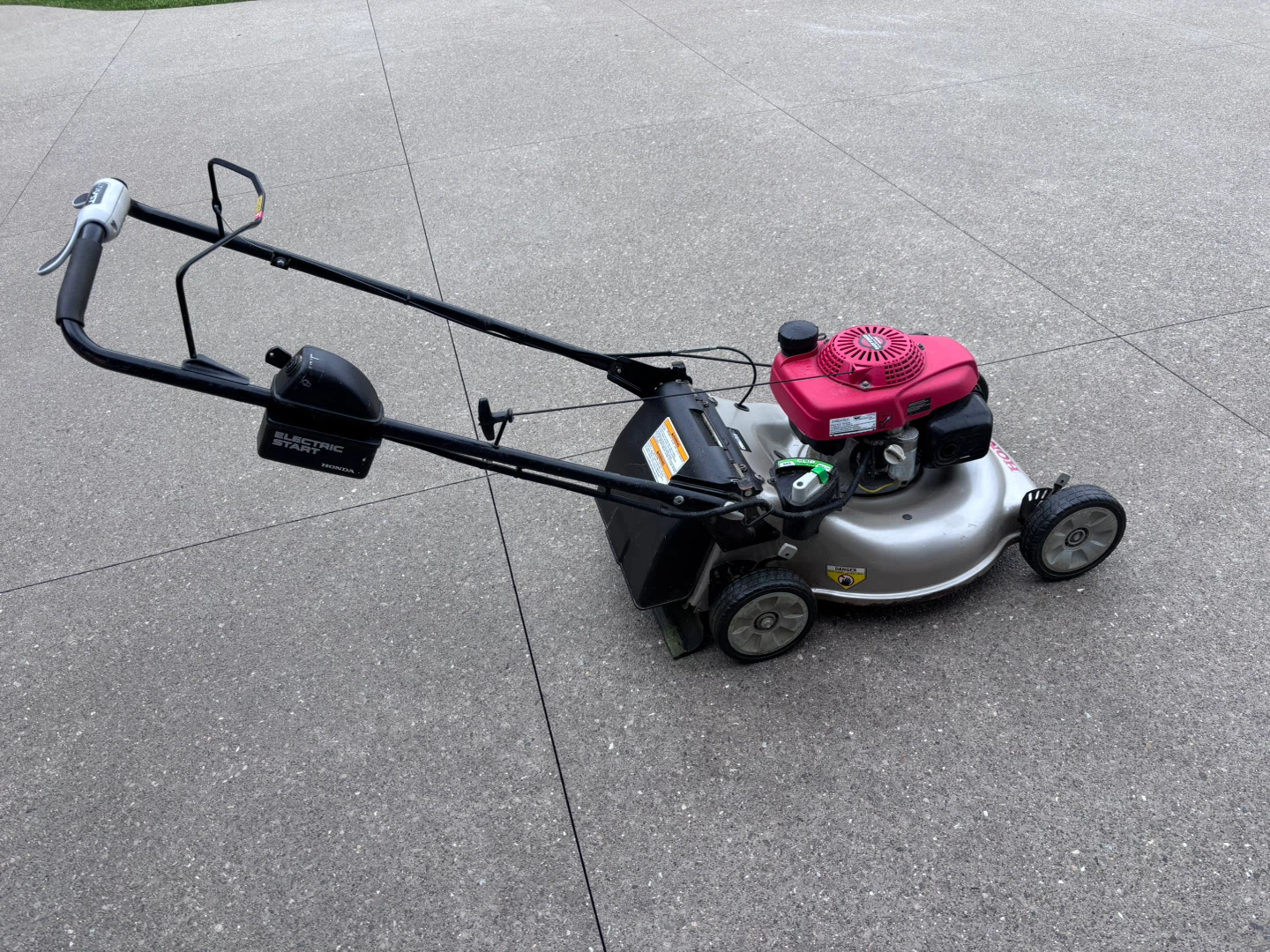 Honda HRR216VLC Self-Propelled Lawnmower