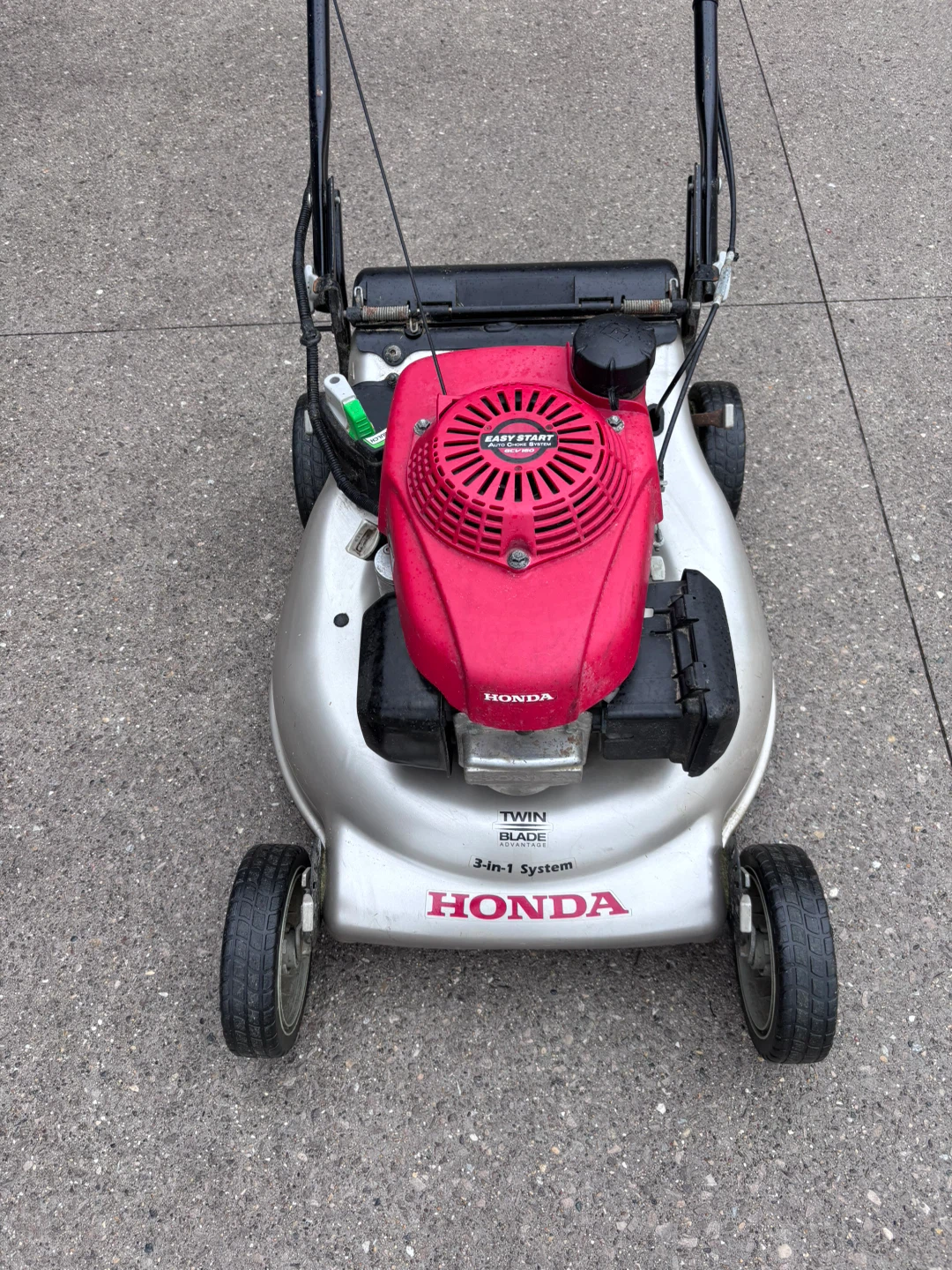 Honda HRR216VLC Self-Propelled Lawnmower - photo 2