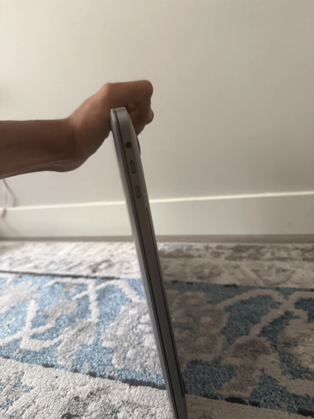 MacBook Pro 15” 32gb RAM Excellent Condition - photo 4