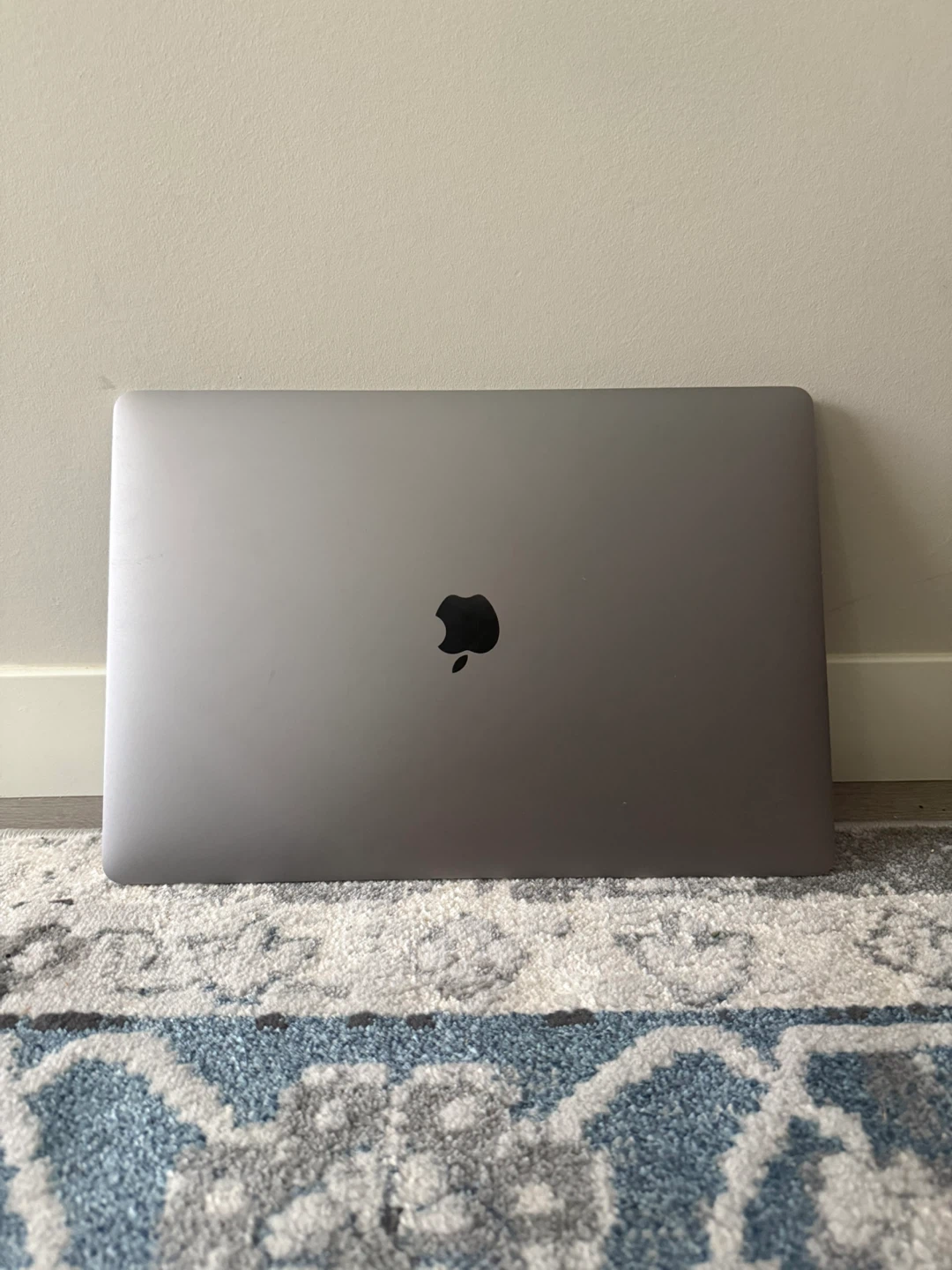 MacBook Pro 15” 32gb RAM Excellent Condition - photo 2