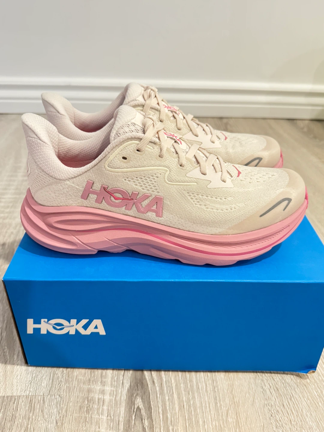 Hoka Women's Clifton