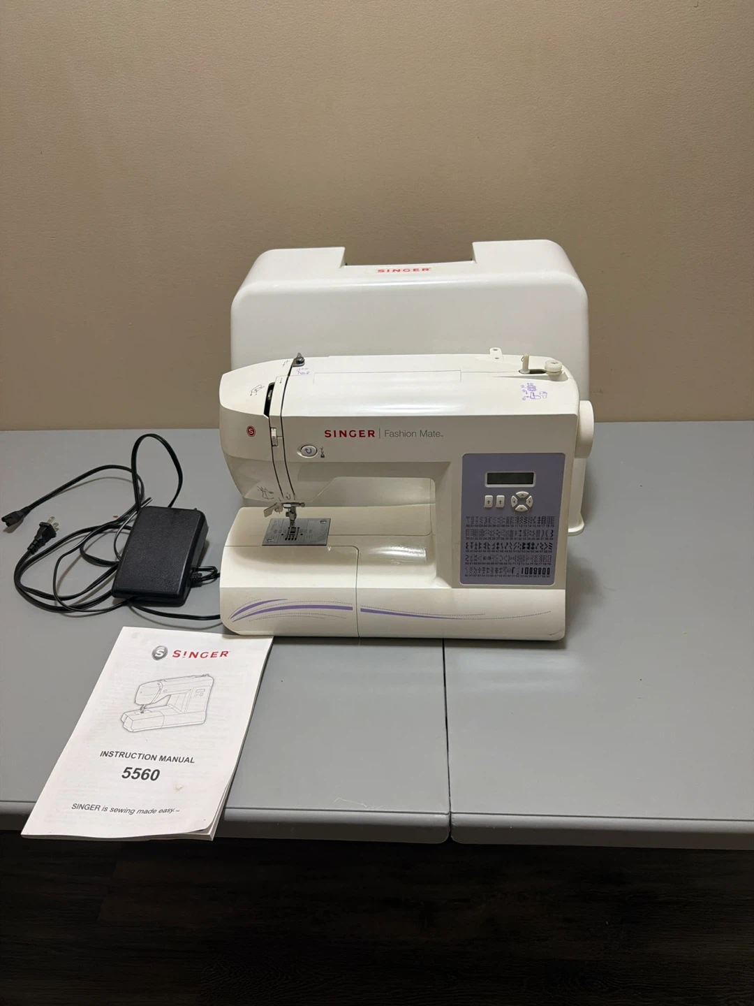 Singer Fashion Mate 5560 Sewing Machine