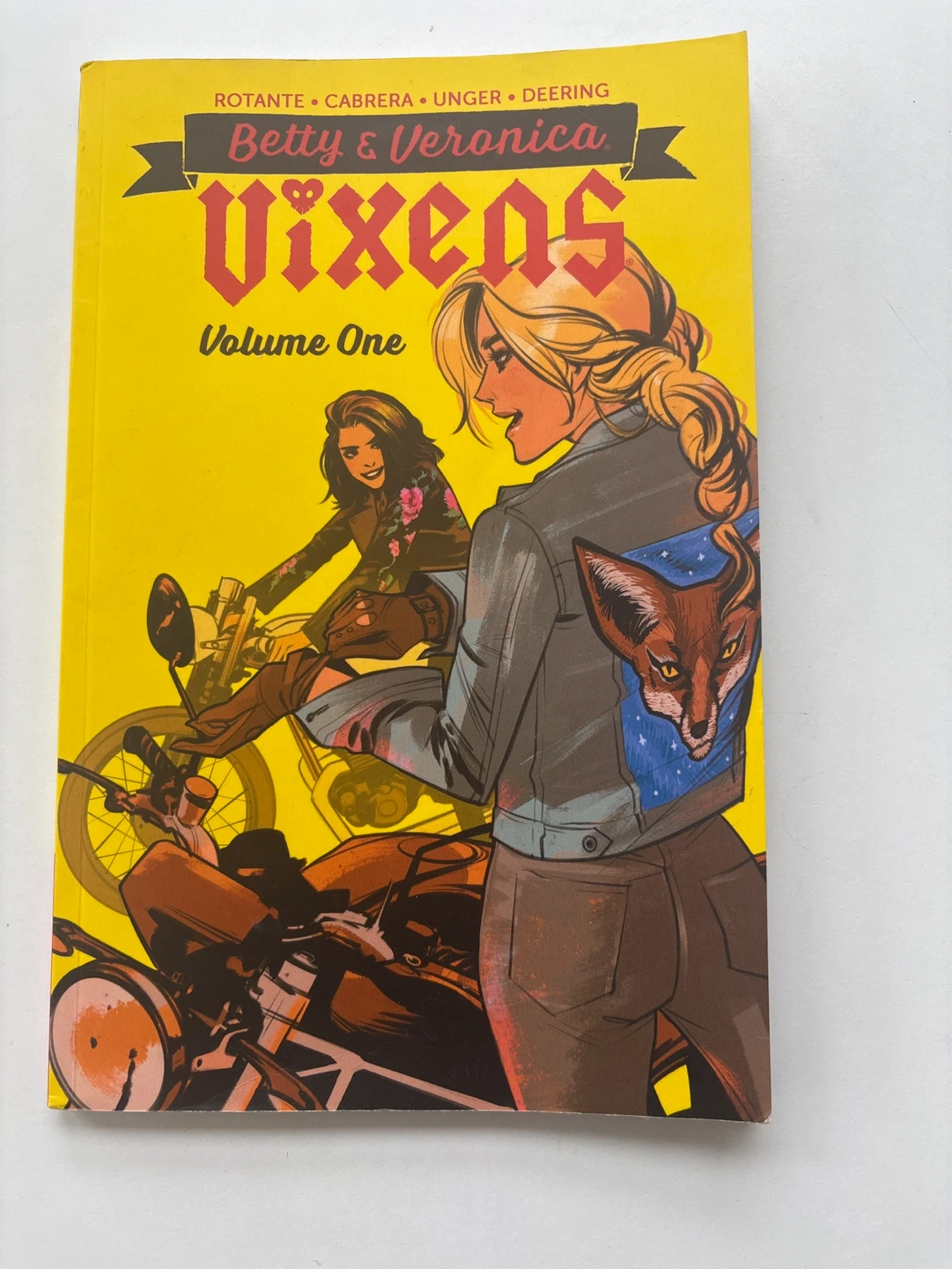 Betty & Veronica: Vixens Vol. 1 Graphic Novel