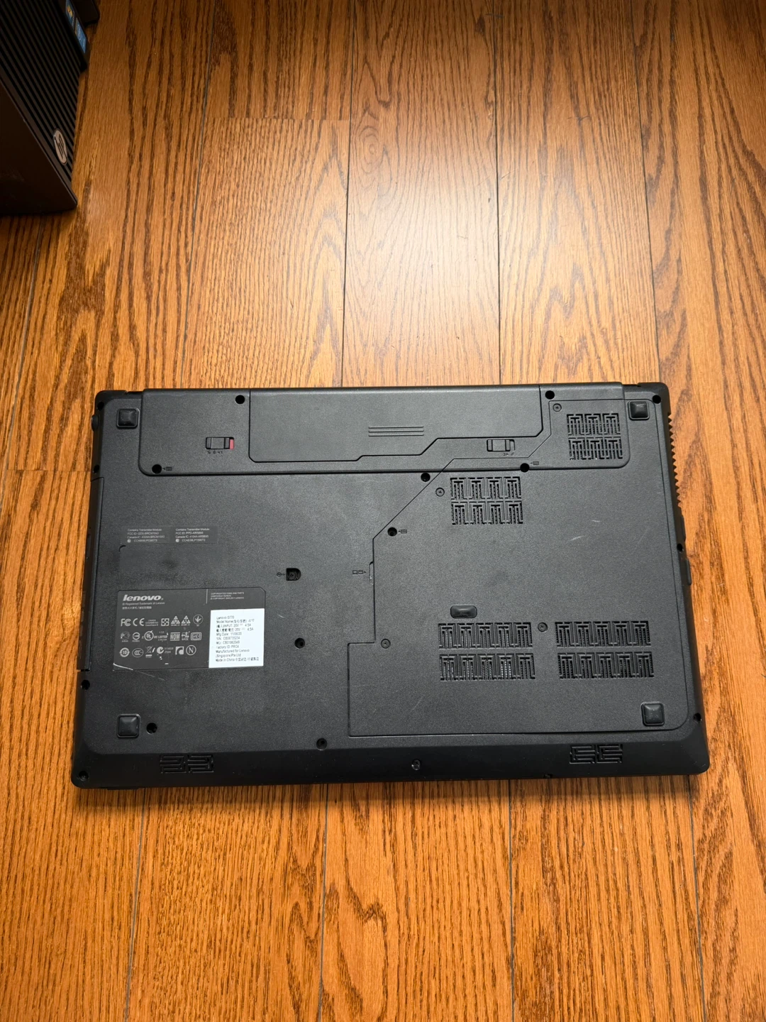 Lenovo Laptop 17.3”- Intel Core i5 - 8GB RAM - 112GB Storage - photo 5