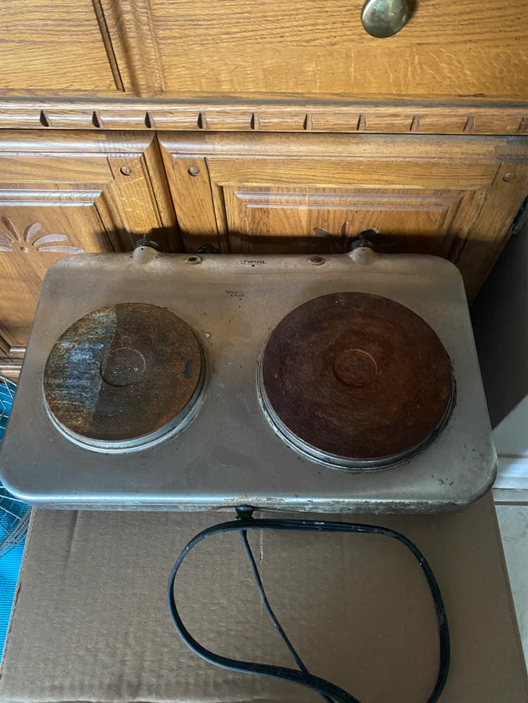 Rival Electric Double Burner Hot Plate - photo 2