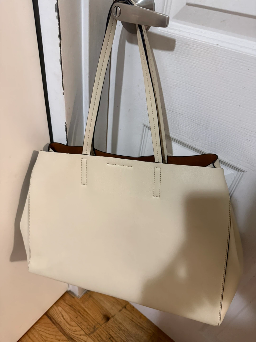 Banana Republic Cream Leather Tote Bag - photo 3