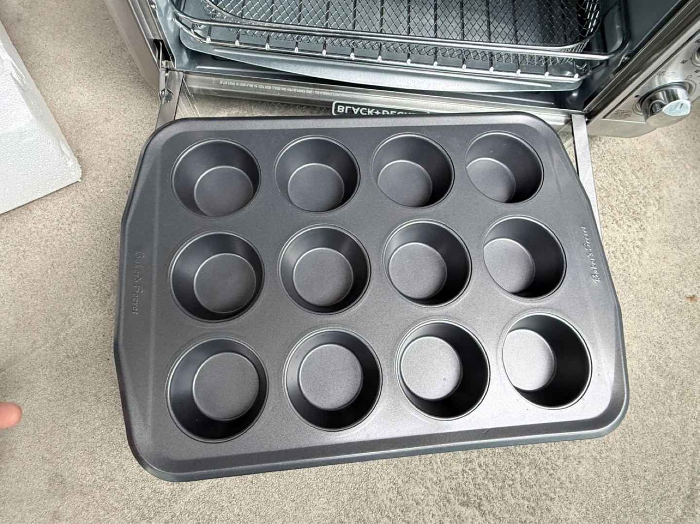 BLACK+DECKER Crispy Bake Large Capacity Air Fry Convection Oven - photo 5