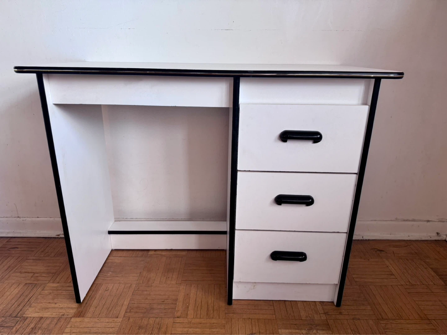 White Desk with 3 Drawers - photo 4