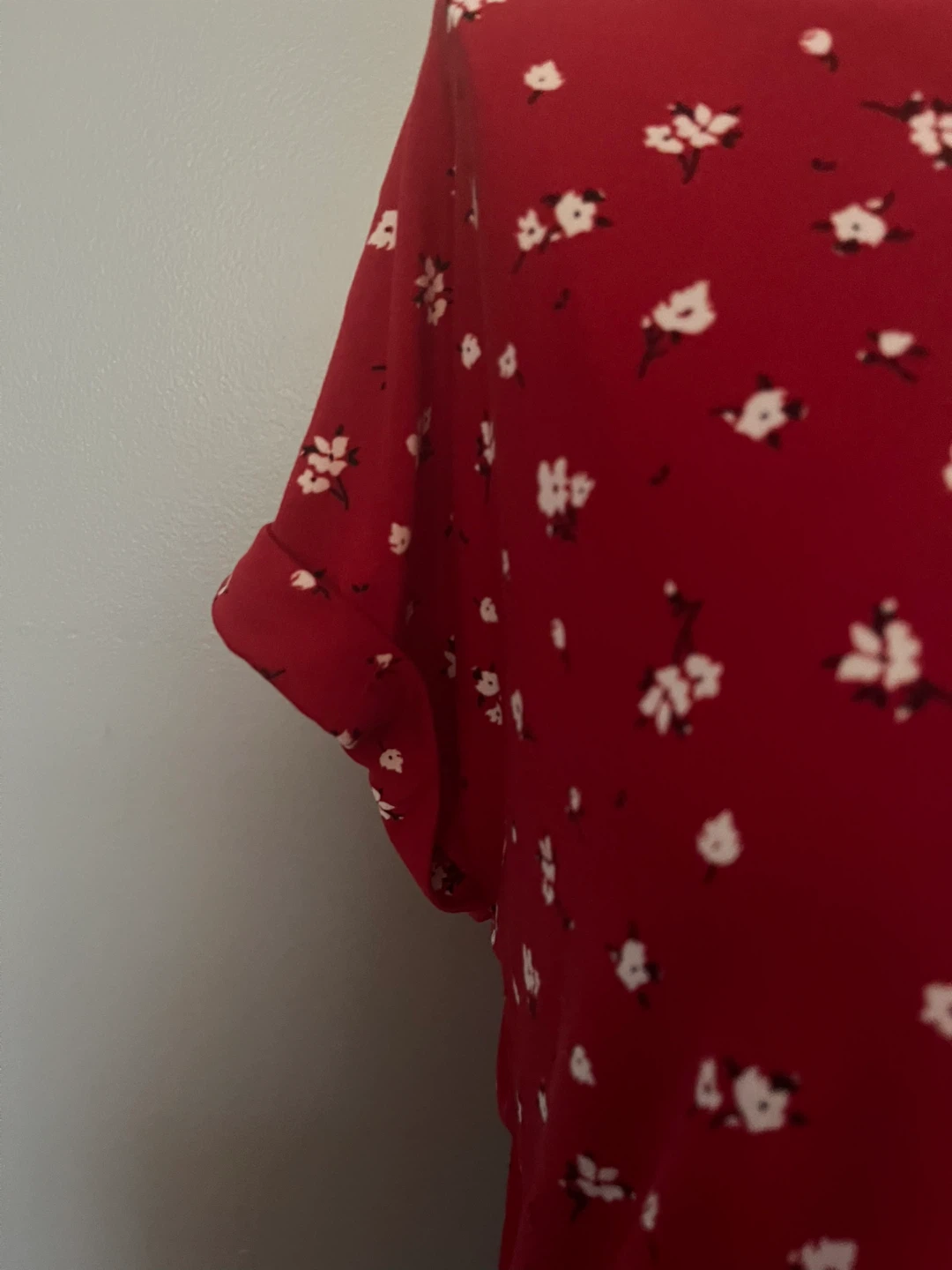 2 Dye 4 Red Floral Short Sleeve Tunic Top - Size L/G - photo 3