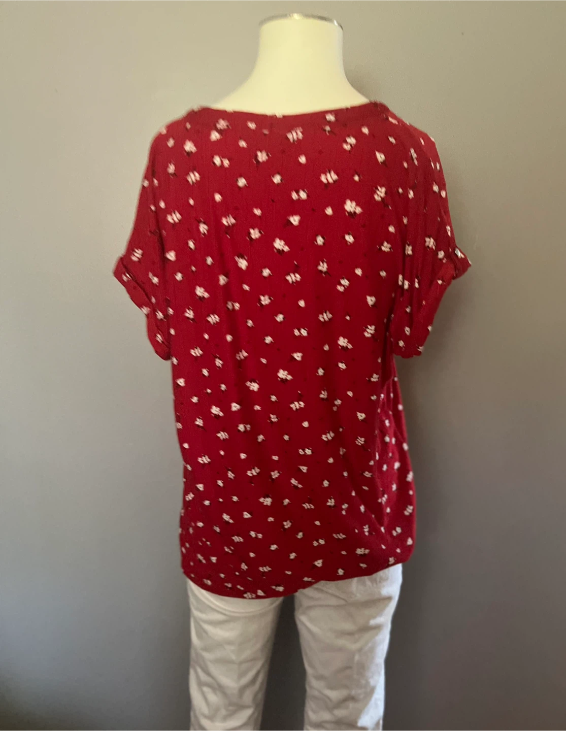 2 Dye 4 Red Floral Short Sleeve Tunic Top - Size L/G - photo 4