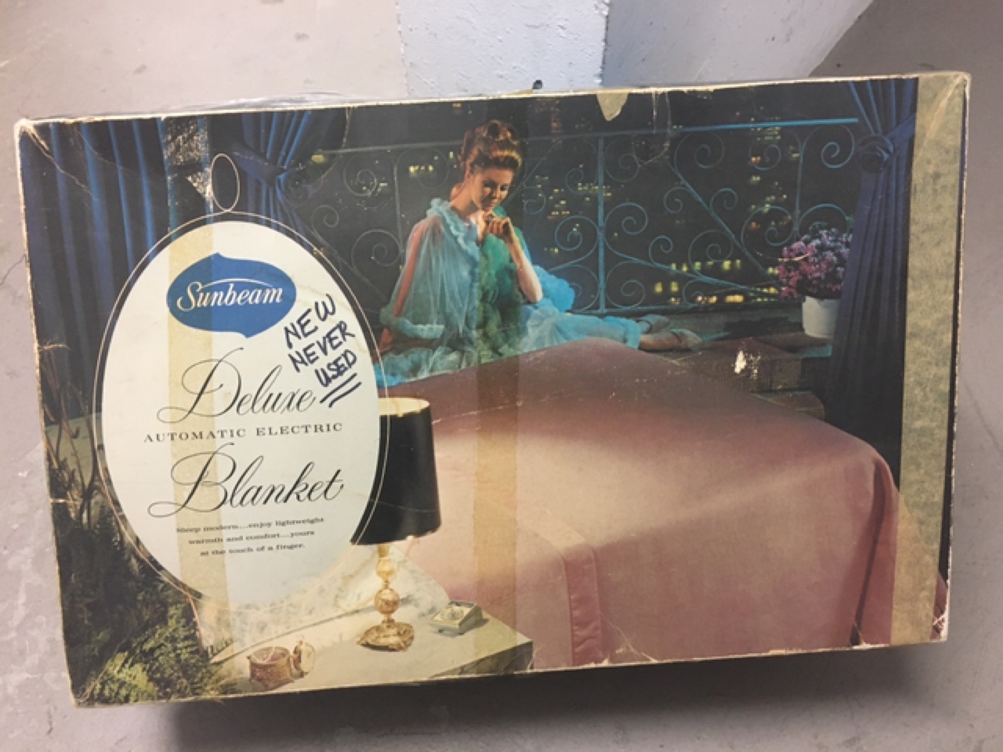 New sealed electric blanket. - photo 5