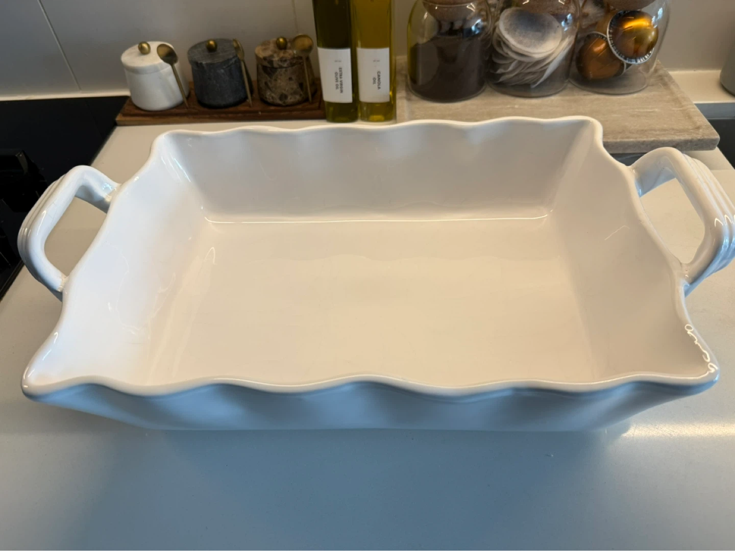 White Ceramic Wavy Baking Tray – 10x14” w/ Handles - photo 2