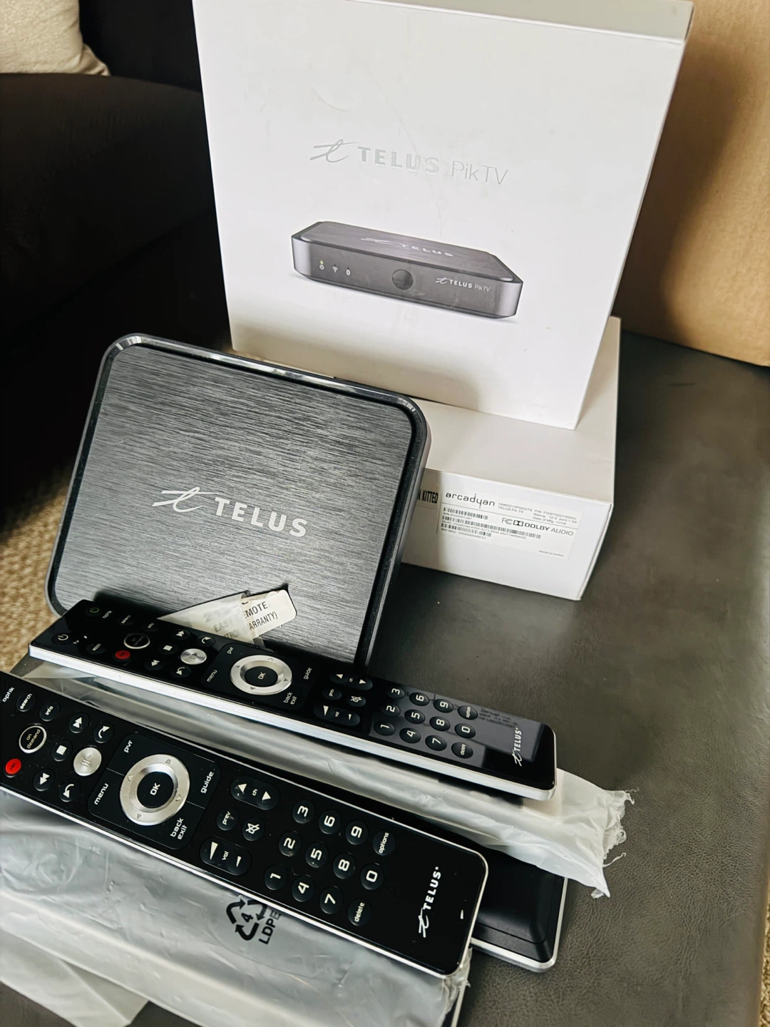 3 TELUS Pik TV Box with 5 Remotes