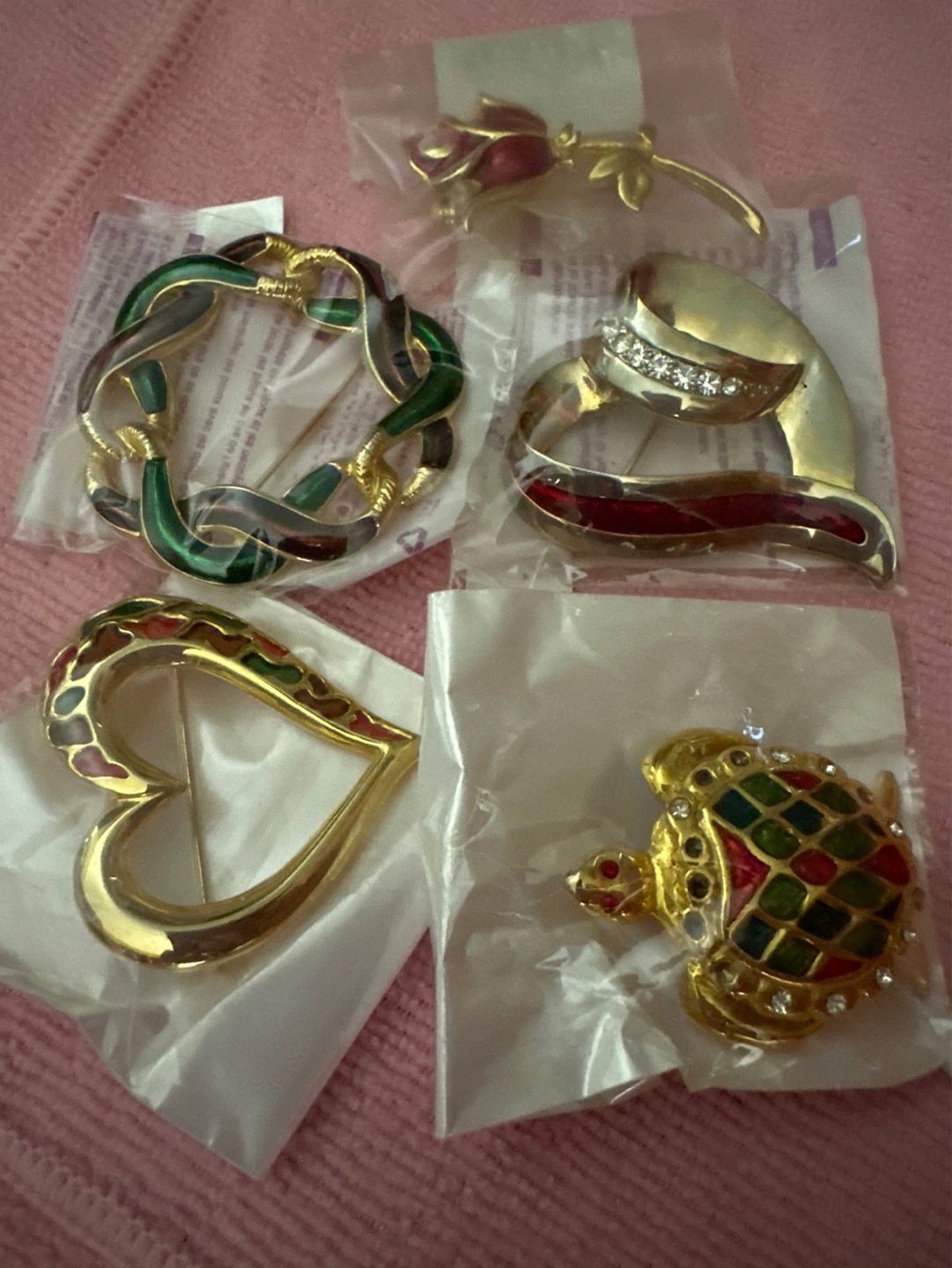 Lot of 4 Enamel and Rhinestone Brooches - photo 2