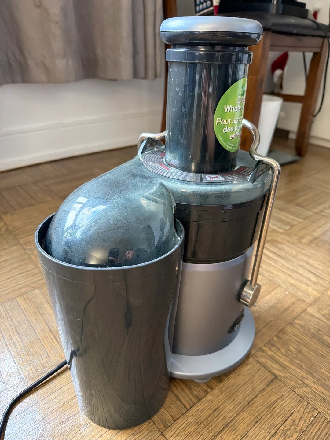 Breville Juicer - Whole Apples - photo 3