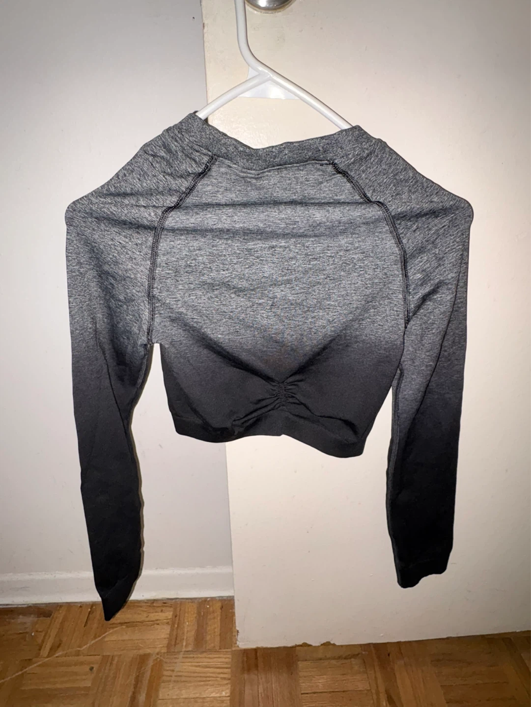 Gymshark Grey Ombre Long Sleeve Cropped Top Size XS - photo 3