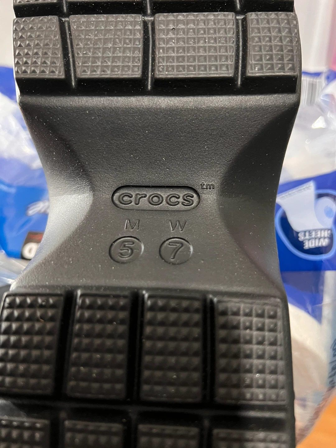 Crocs Platform Sandals - Size M 5 / W 7 - photo 4