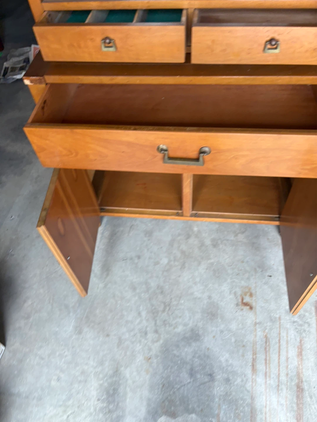 Free delivery antique Vintage Wooden China Cabinet (1950-1960) - photo 4