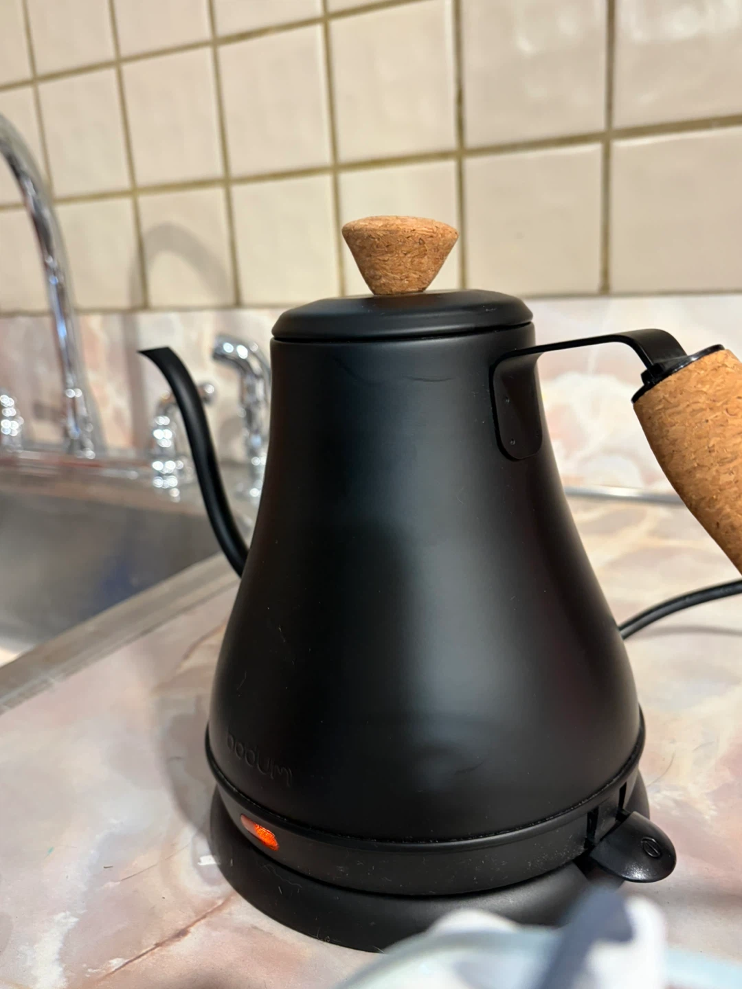 Bodum Electric Gooseneck Kettle - photo 2