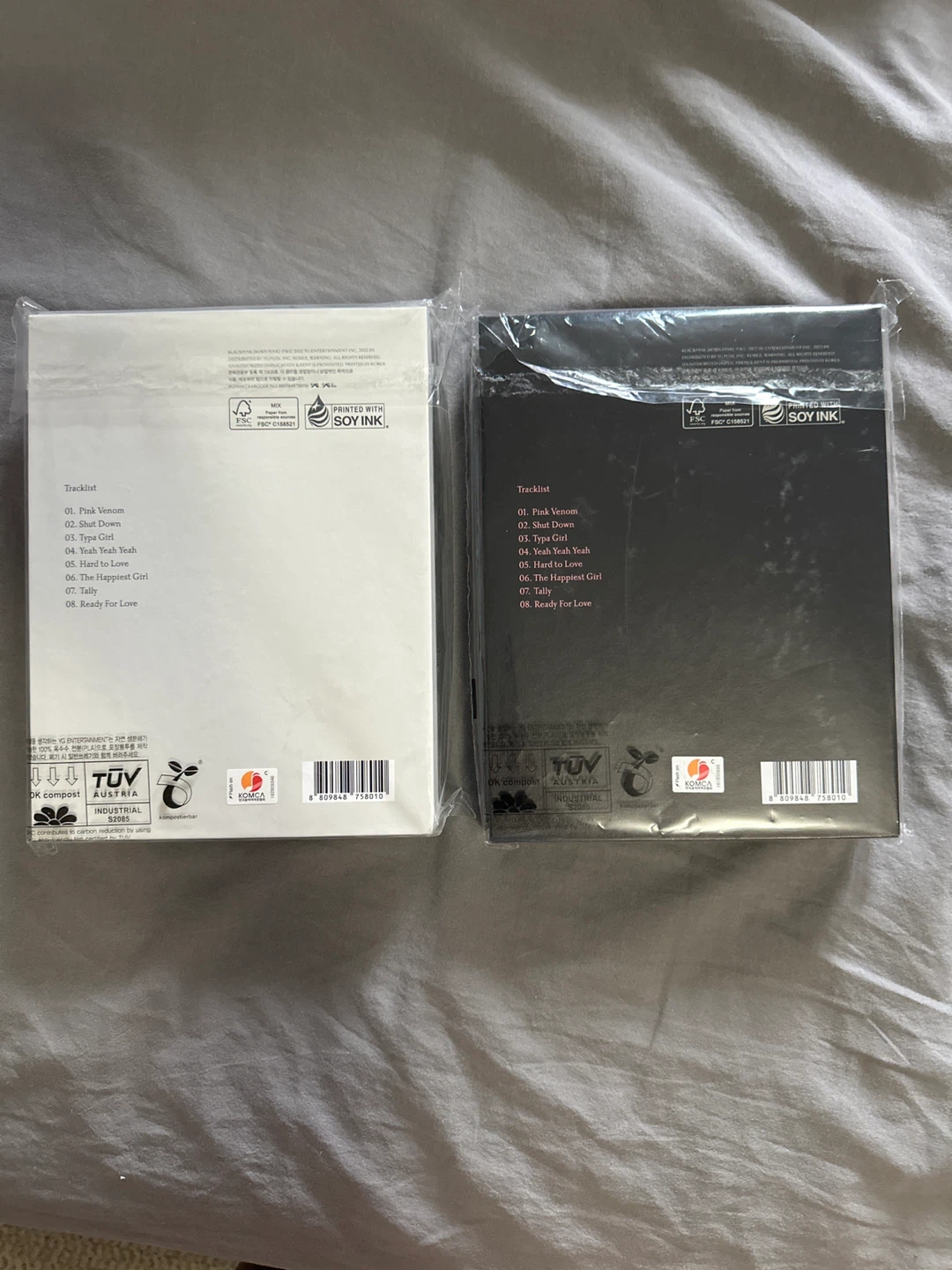 BLACKPINK BORN PINK CD Set (Black & Pink Versions) - photo 2