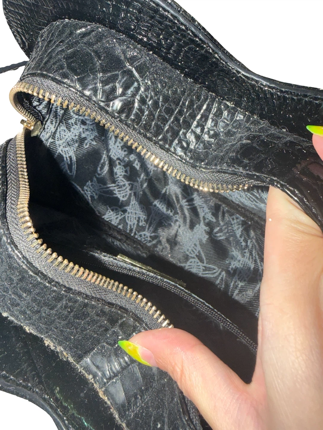 Vivienne Westwood Heart Shaped Orb Bag - photo 3