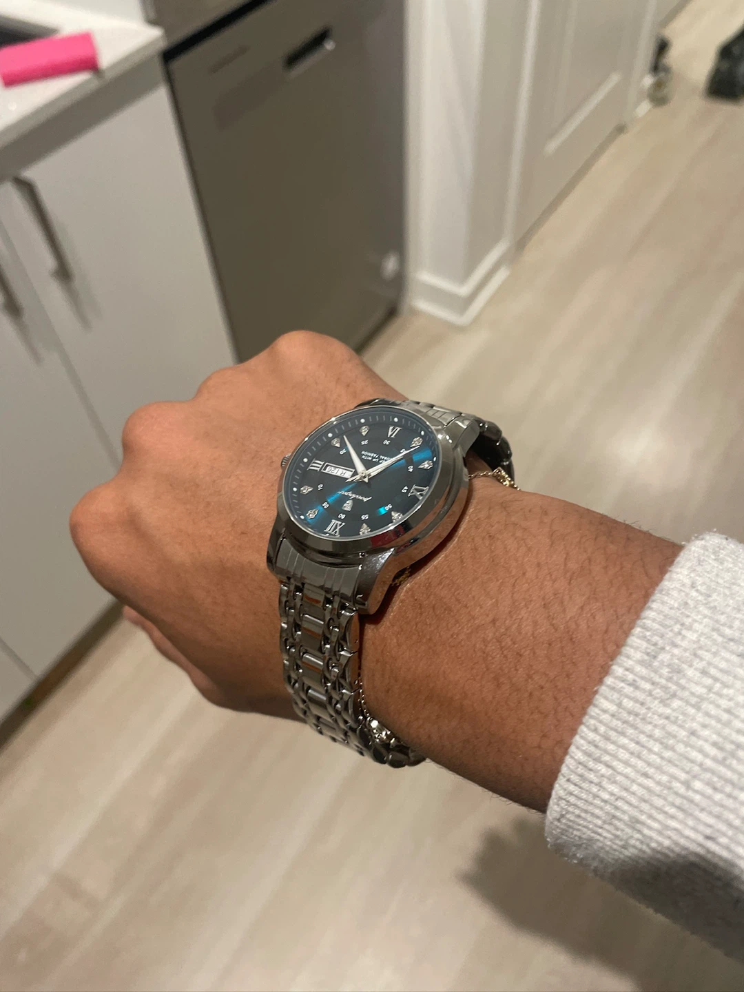 Fashion Quartz Watch - Stainless Steel Band
