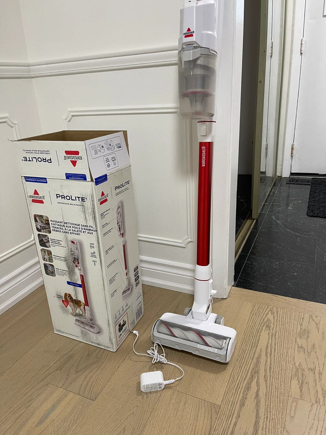 Bissell ProLite Cordless Vacuum Cleaner - Red - photo 2