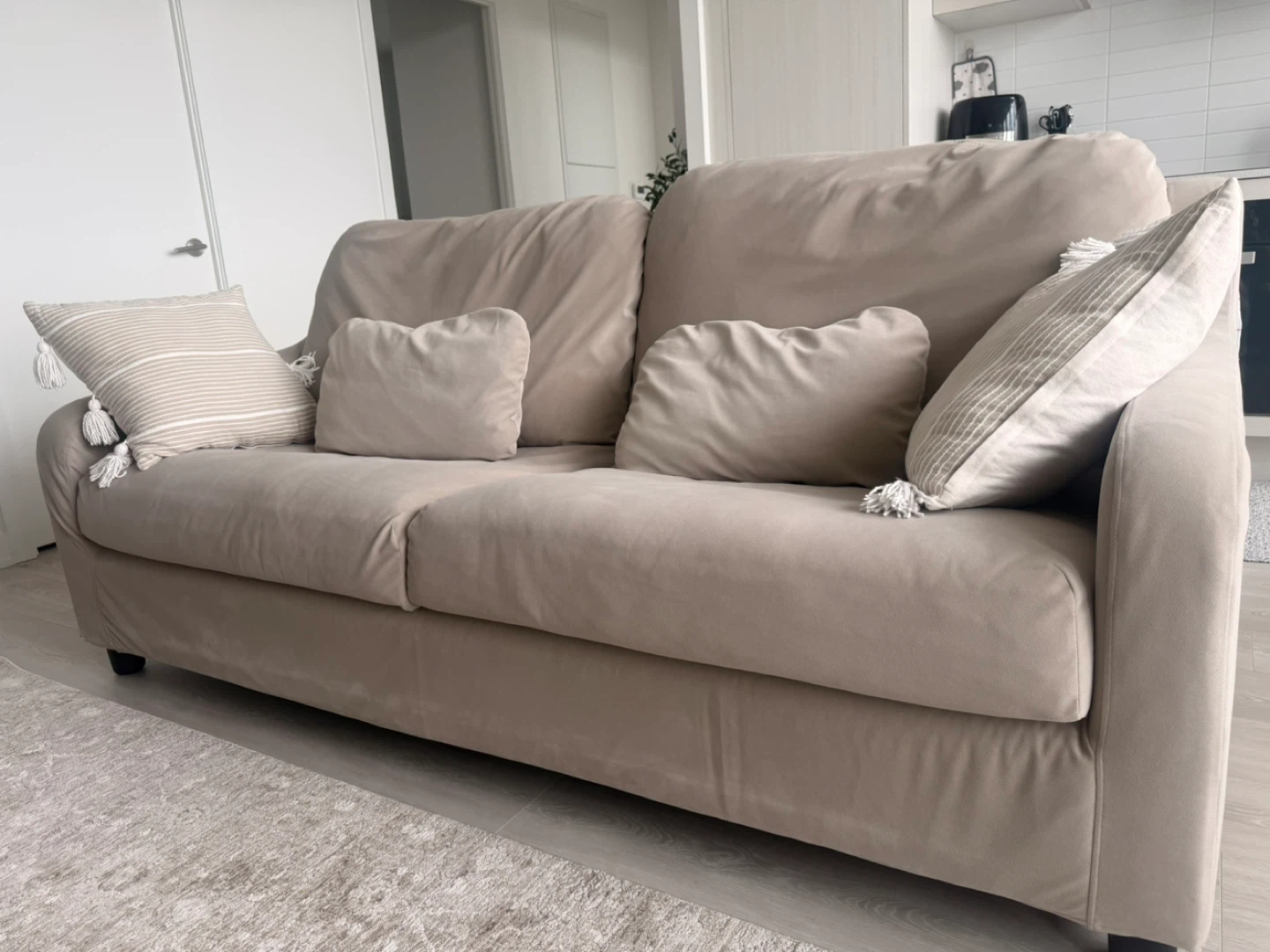 Beige 2-Seater Sofa with Pillows