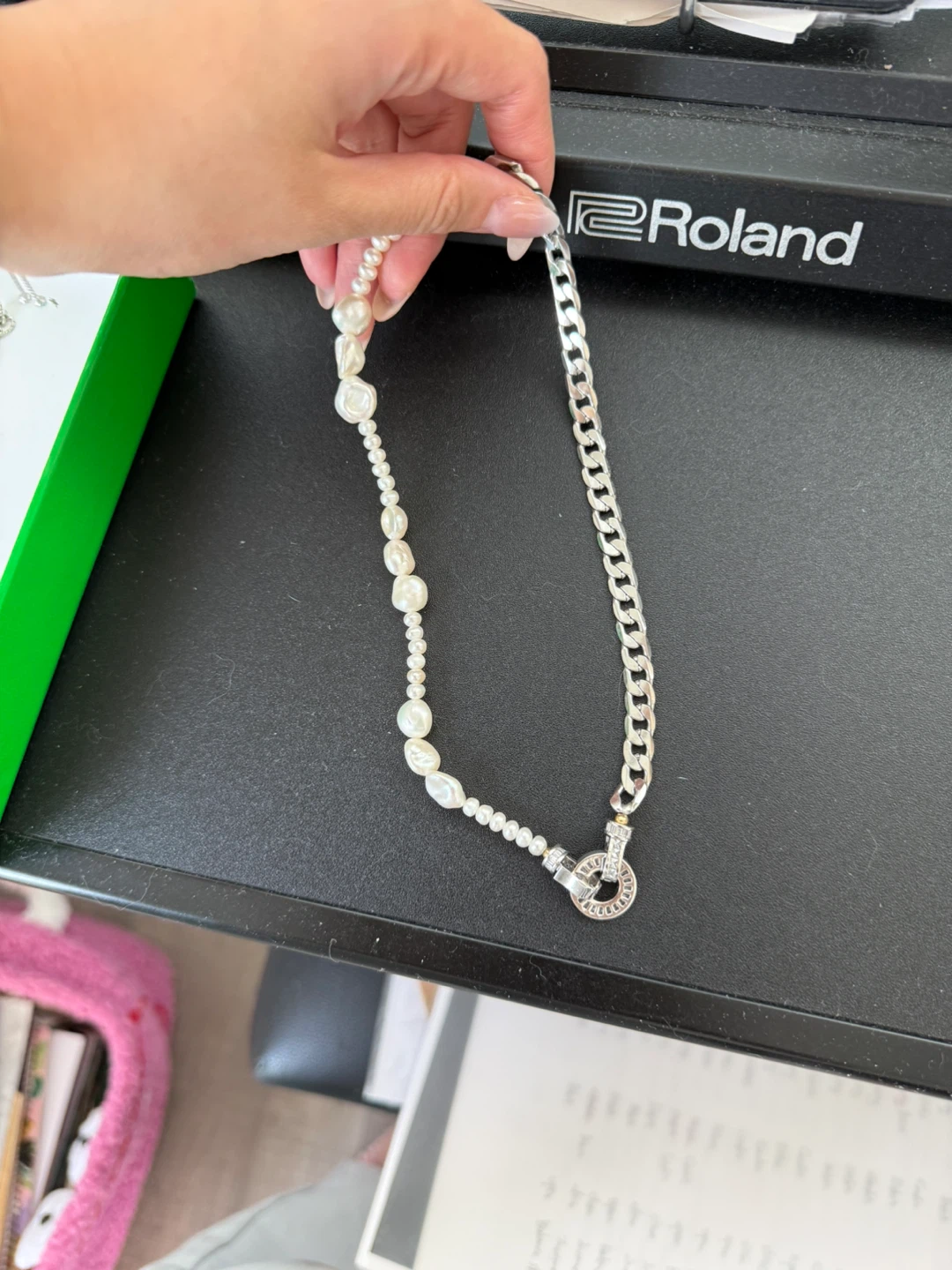 Pearl and Chain Necklace - photo 2