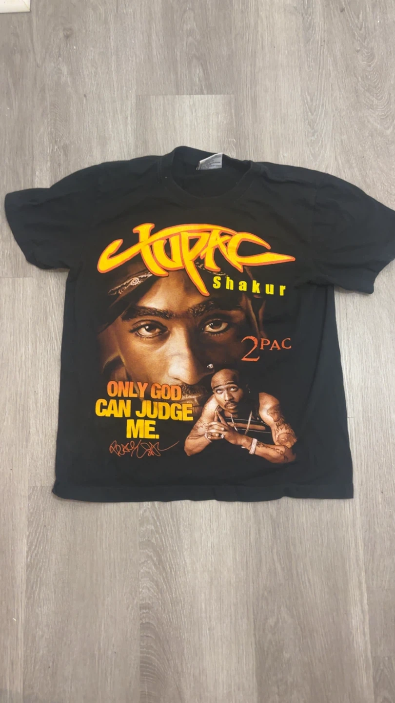 Tupac shirt