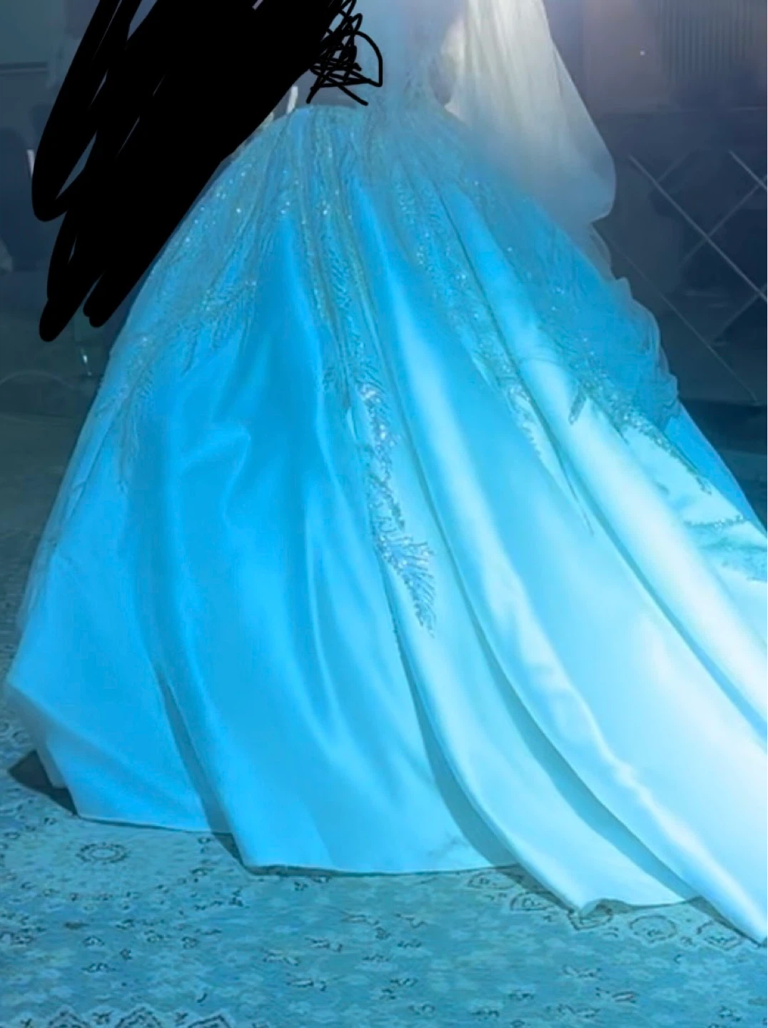 Wedding Dress with Veil - photo 3