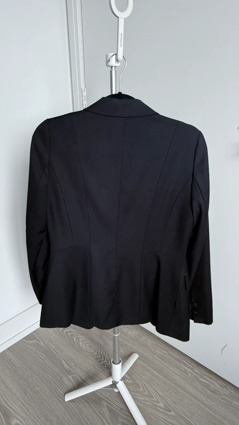 (All $8) Black Blazer / 2 Skirt Set - photo 2