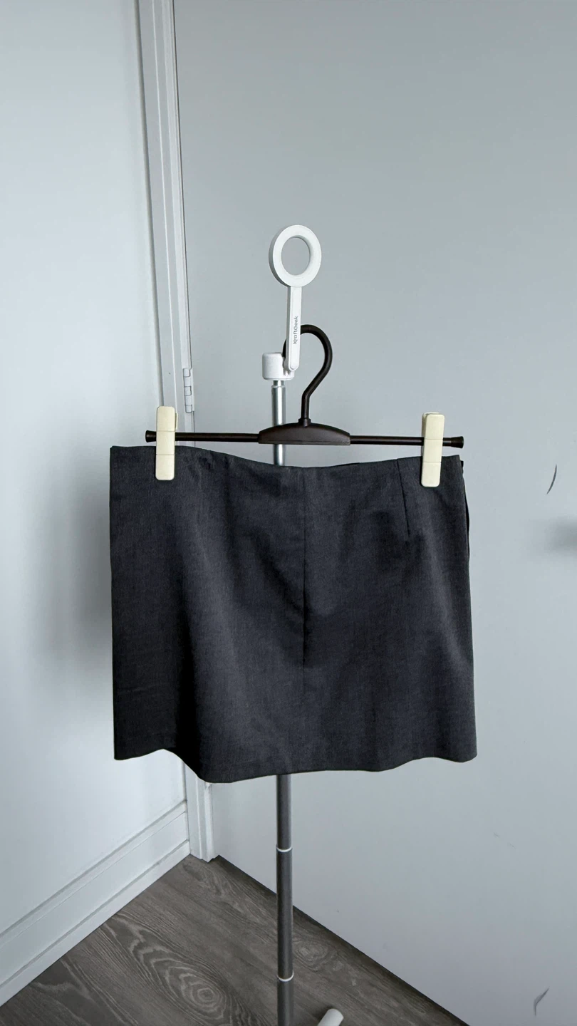 (All $8) Black Blazer / 2 Skirt Set - photo 3