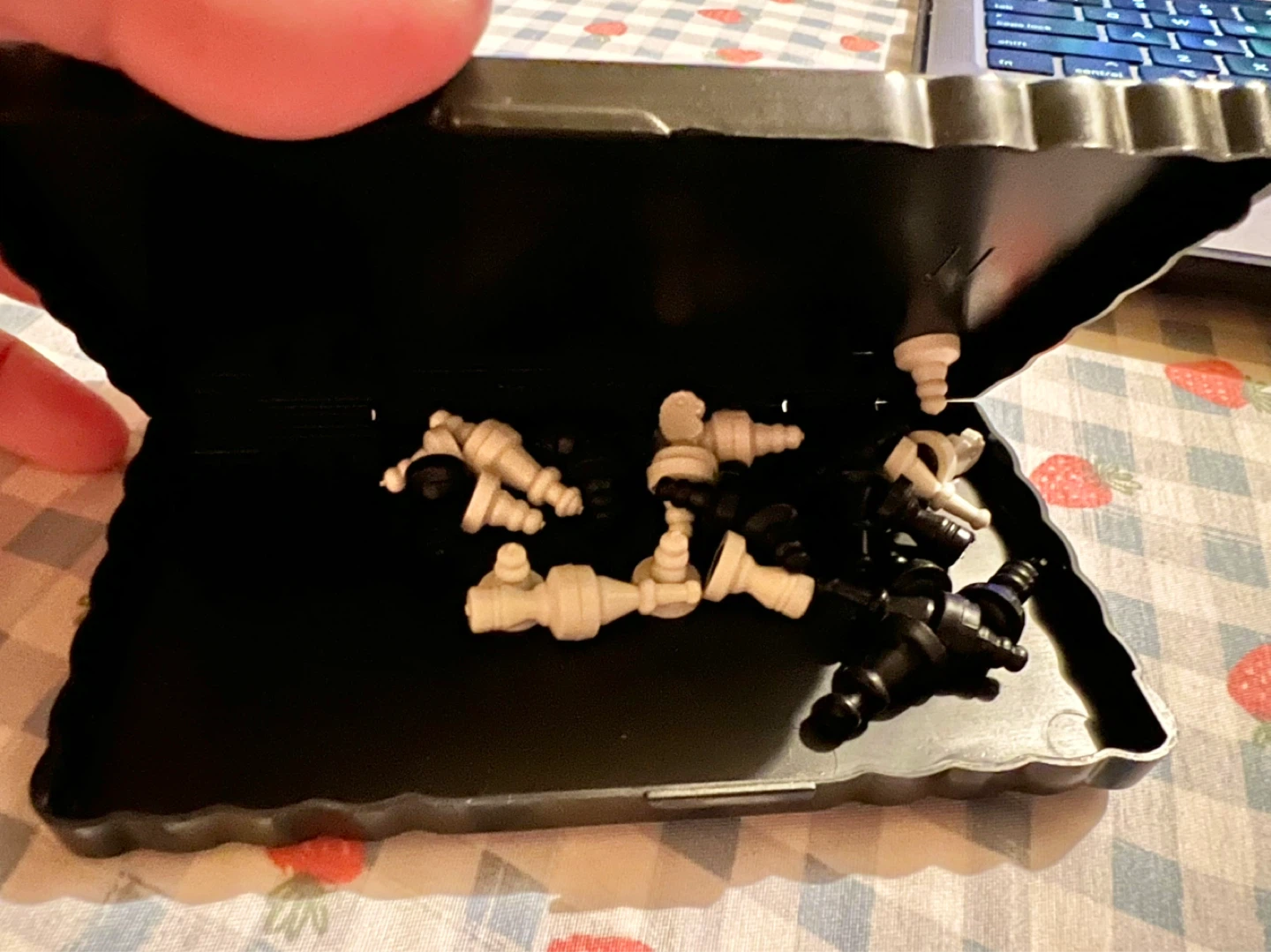 Magnetic Travel Chess Set - photo 4