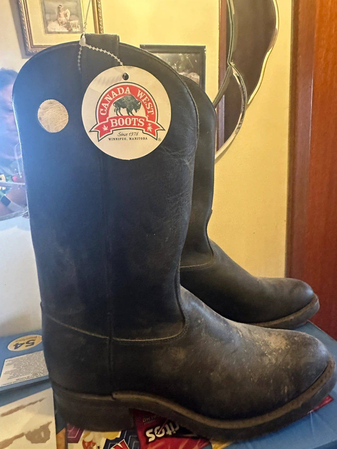 Canada West Boots Size 9 - photo 2