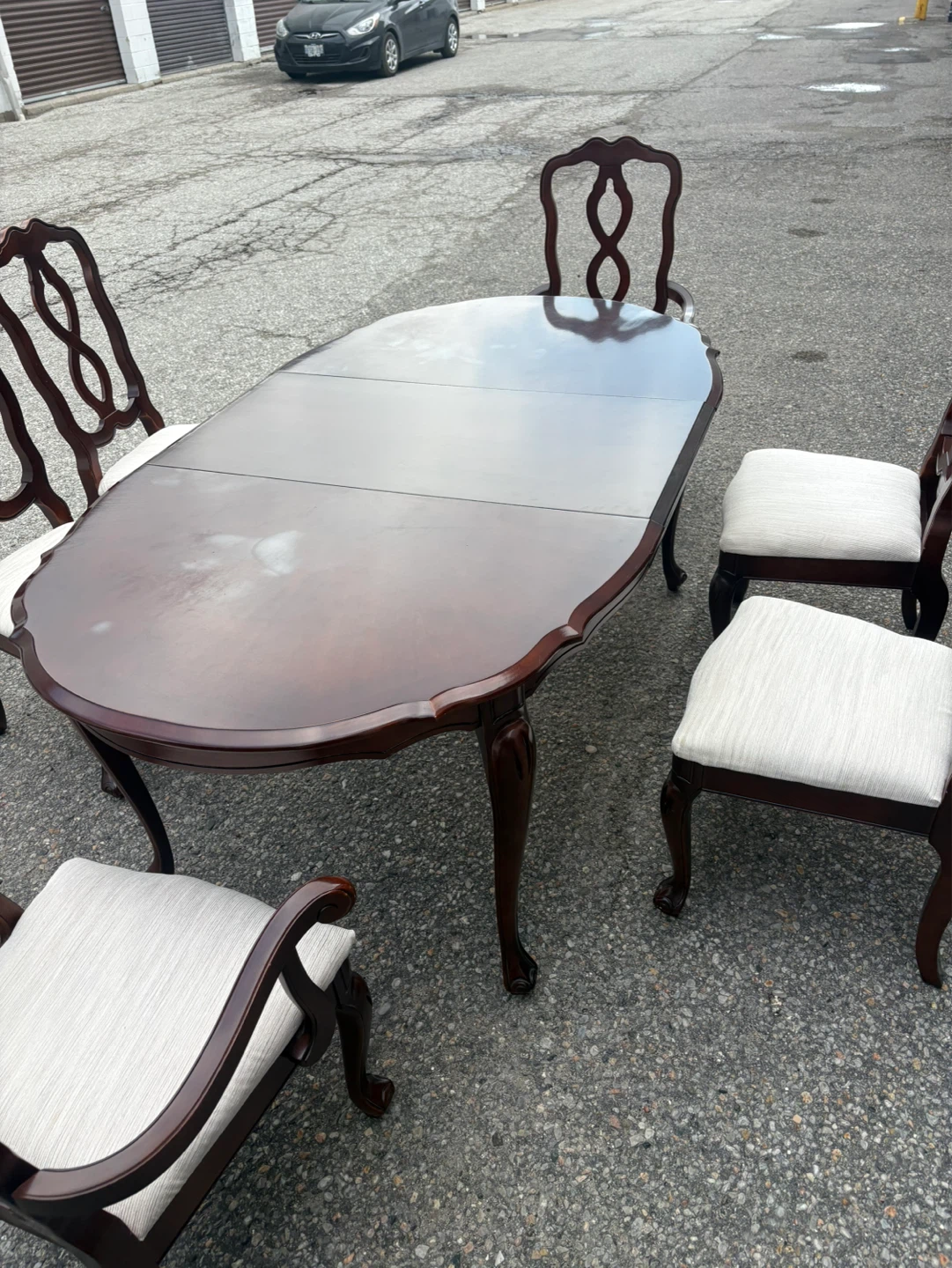 Free delivery used Wooden Dining Set with 6 Chairs