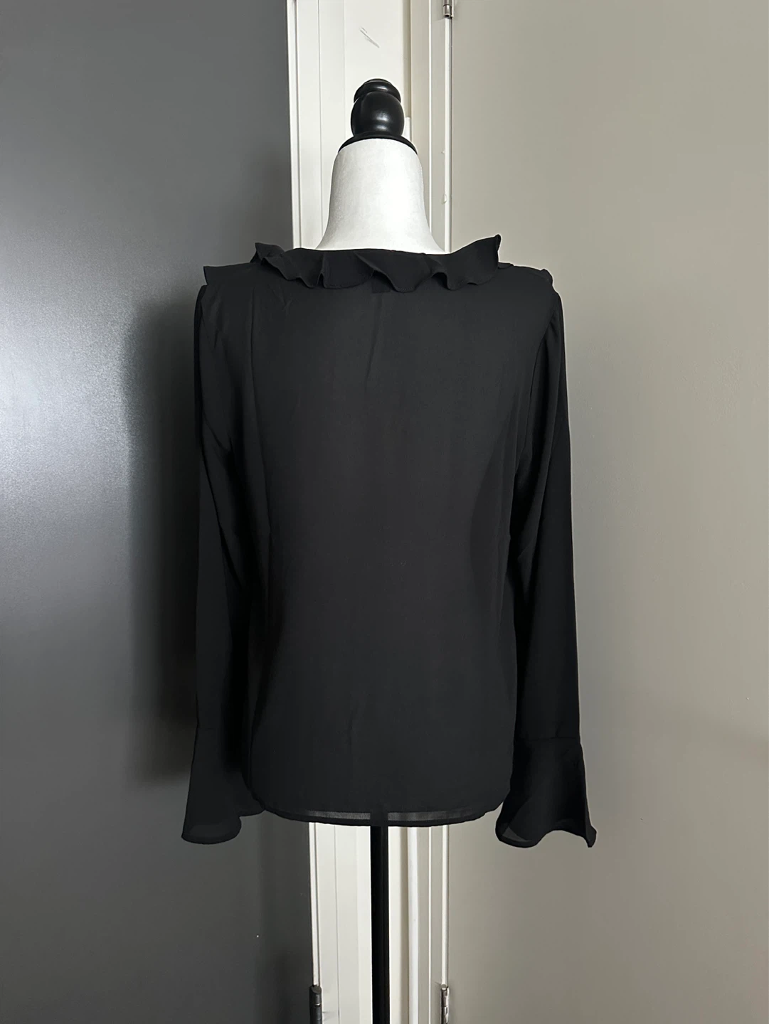 LUMIÈRE Black Ruffled Blouse - Size S - photo 2