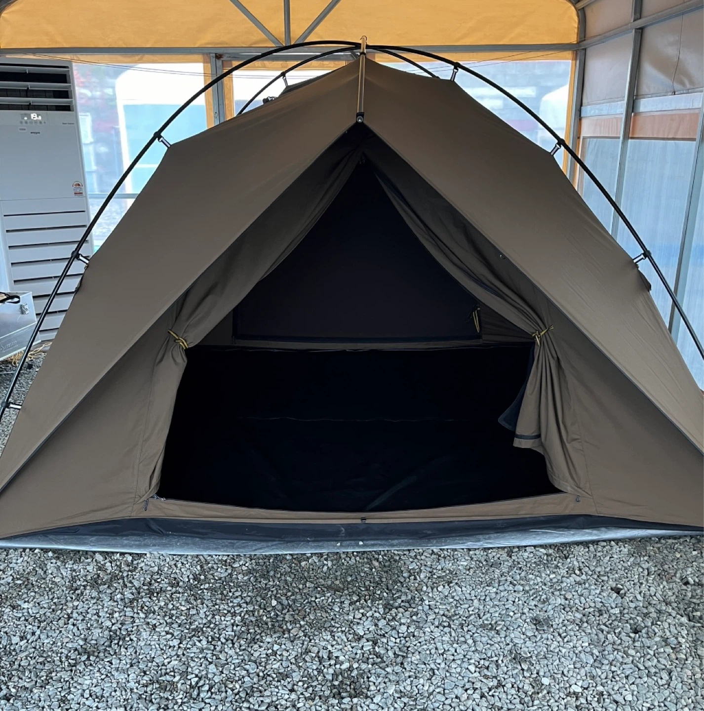 Canvas Tent - Excellent Condition - photo 2