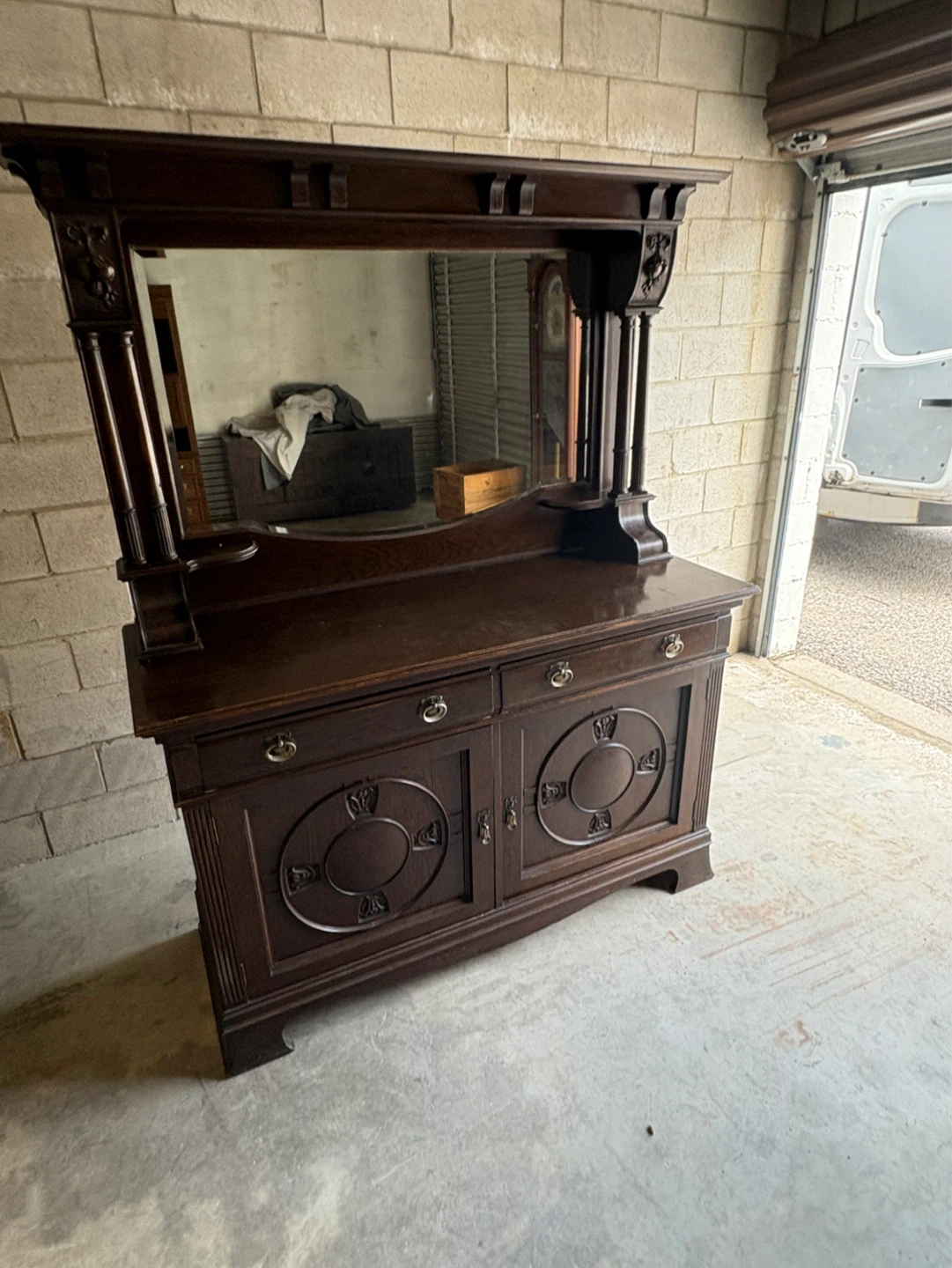Free delivery Antique Oak Sideboard with Mirror - photo 4