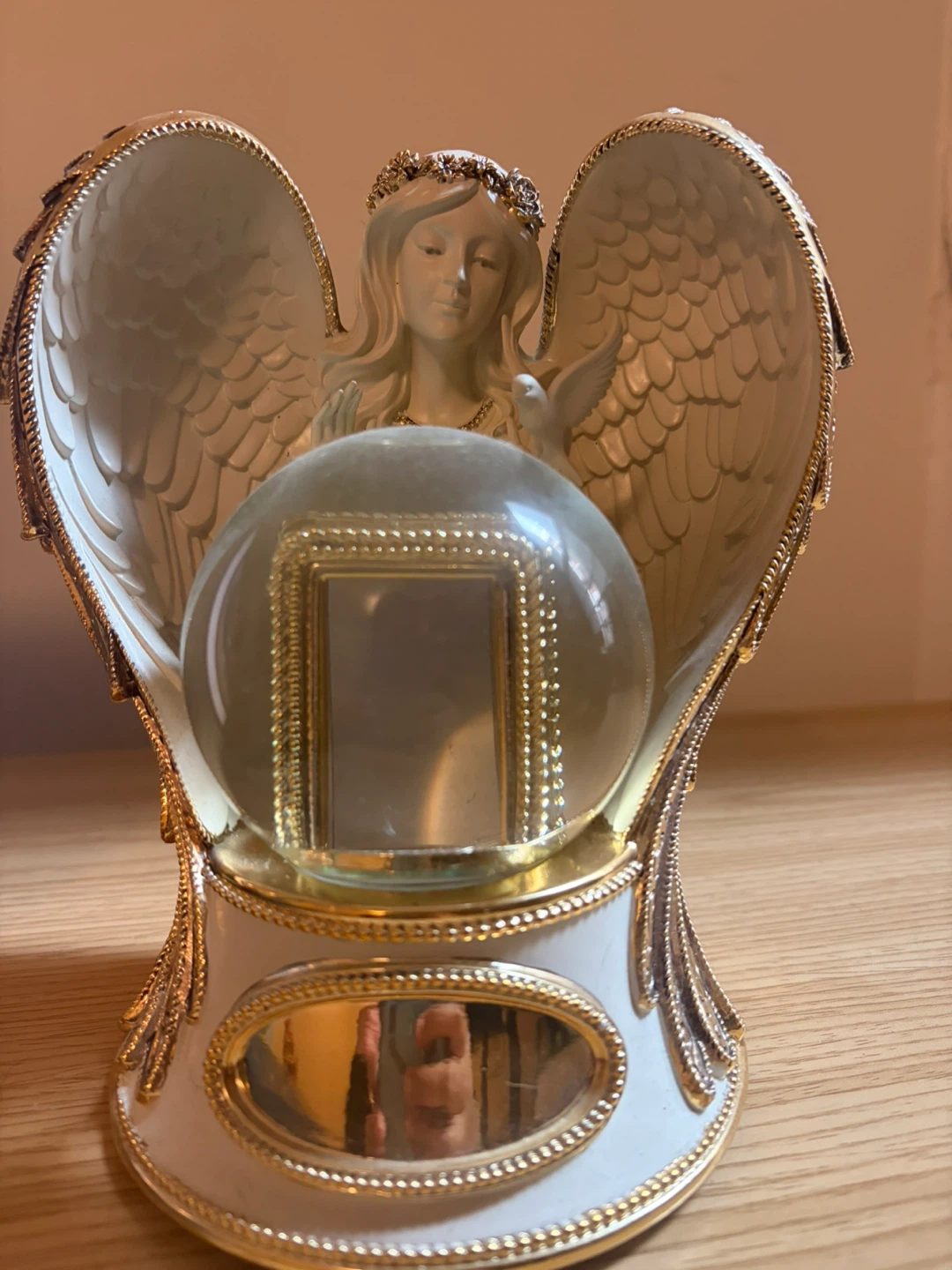Angel Musical Snow Globe with Frame