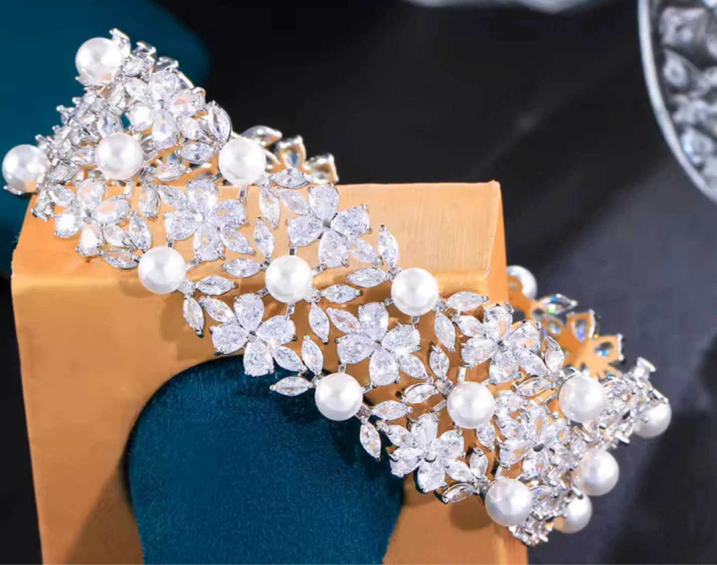 New Sparkly Pearl and Crystal Bracelet