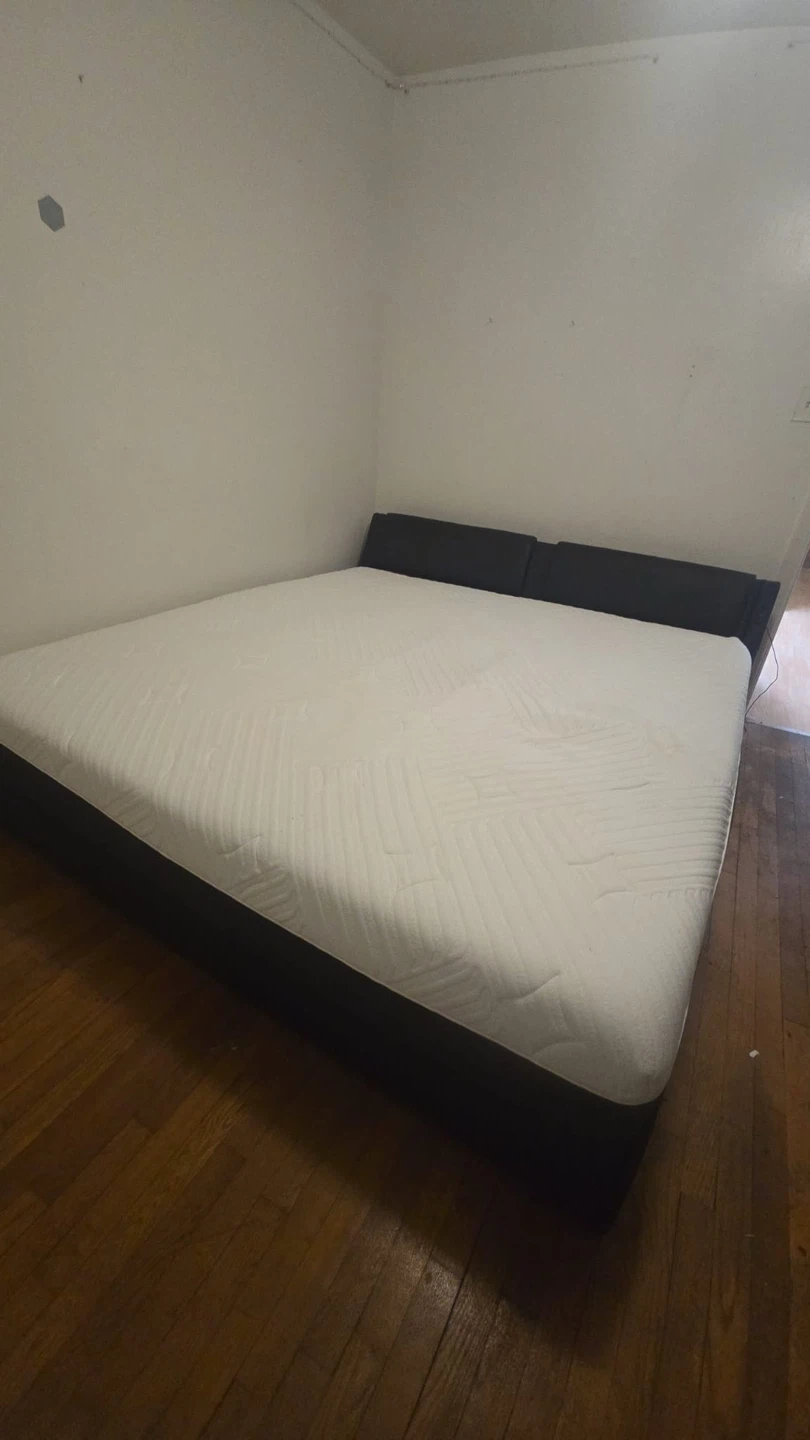 Queen Size Curved Faux Leather Platform Bed Frame