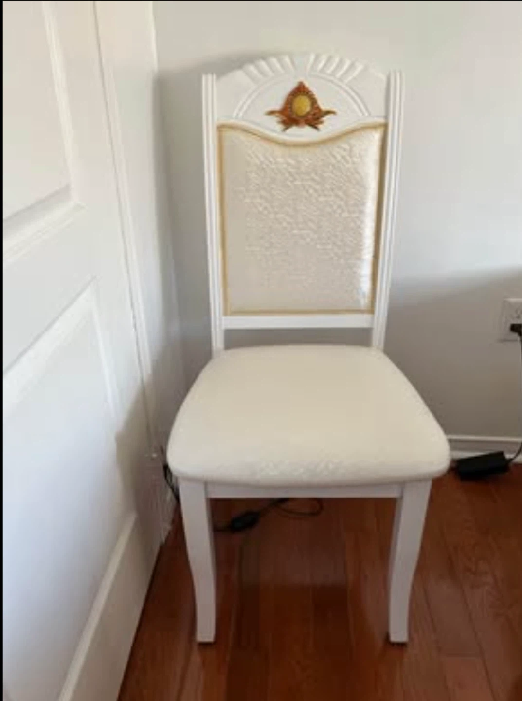 New Versace-style dining chairs, set of 4 (all for 240$)