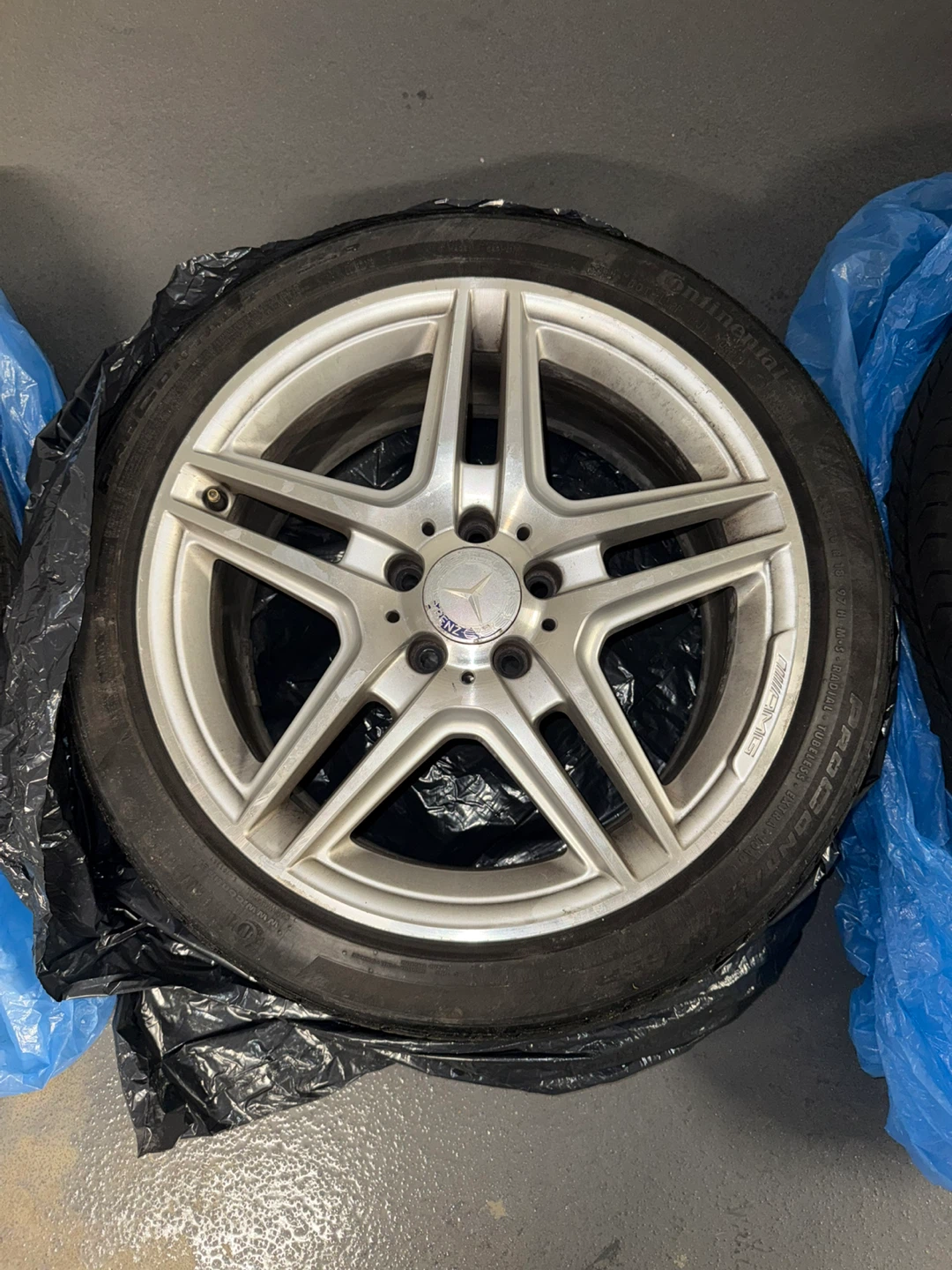 Mercedes-Benz AMG Wheel with Tire - photo 3