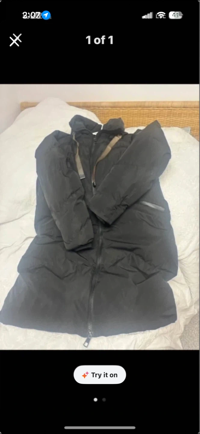 Black puffer coat size large